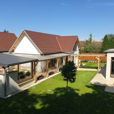 Dozmat Villa Quality Wellness מראה חיצוני תמונה