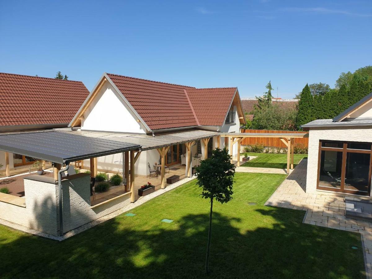 Dozmat Villa Quality Wellness מראה חיצוני תמונה
